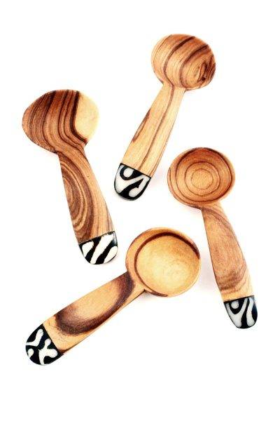 Set of 4 Round Wild Olive Wood Spice Spoons 1 Set of 4 Round Wild Olive Wood Spice Spoons