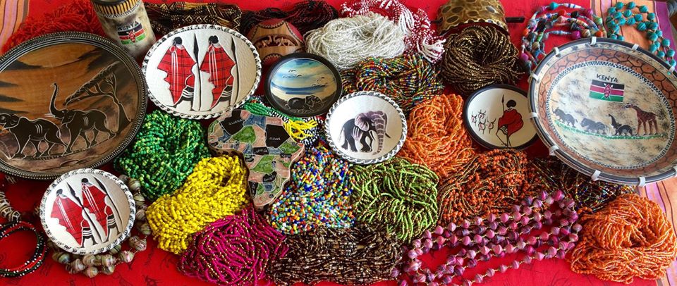 Souvenir
  Shopping in Cambodia